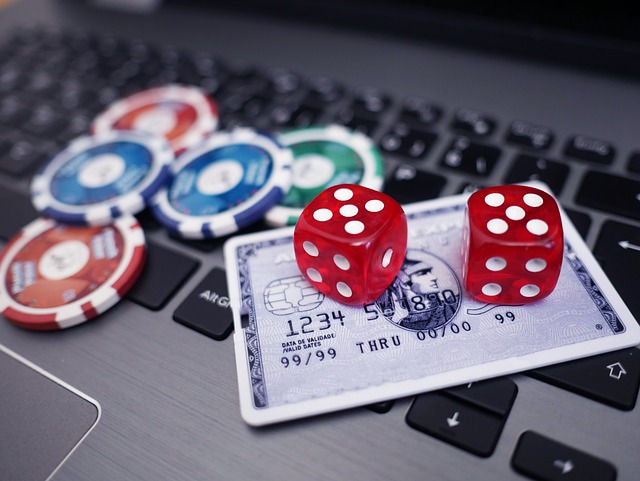 How to play blackjack online?